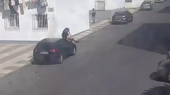 Detenido un hombre por intentar deshacerse de un cadáver en un punto de venta de droga en Almería Detenido un hombre por intentar deshacerse de un cadáver en un punto de venta de droga en Almería