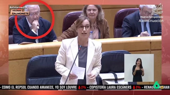 Wyoming reacciona al ver a Javier Arenas vapeando en el Senado: "Hace honor a su segundo apellido: Bocanegra" Wyoming y Sandra Sabatés analizan en este vídeo los buenos datos de empleo que contrastan con los de precariedad, el estatuto del becario o el momento en que pillan a Javier Arenas vapeando en el Senado justo detrás de la ministra de Sanidad.