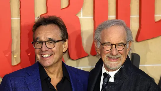 Imagen de archivo de Chris Columbus y Steven Spielberg Imagen de archivo de Chris Columbus y Steven Spielberg