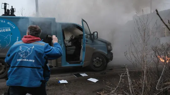 Furgón de una ONG atacado por Rusia Furgón de una ONG atacado por Rusia