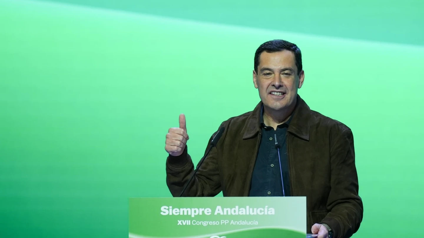 El presidente de la Junta, Juanma Moreno, este sábado en su intervención ante el XVII Congreso Autonómico que renovará su liderazgo como presidente del PP-A. El presidente de la Junta, Juanma Moreno, este sábado en su intervención ante el XVII Congreso Autonómico que renovará su liderazgo como presidente del PP-A.