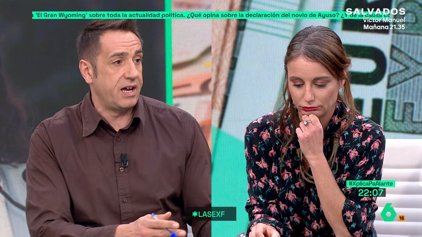 Emilio Delgado: "Ayuso está disfrutando de unos pisos que no podría pagarse con su sueldo" Emilio Delgado: "Ayuso está disfrutando de unos pisos que no podría pagarse con su sueldo"