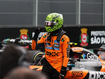 Lando Norris celebra la pole en el GP de Brasil Lando Norris celebra la pole en el GP de Brasil