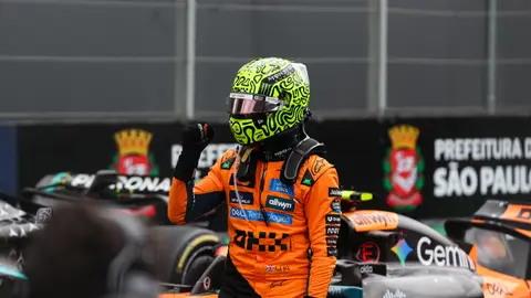 Lando Norris celebra la pole en el GP de Brasil Lando Norris celebra la pole en el GP de Brasil