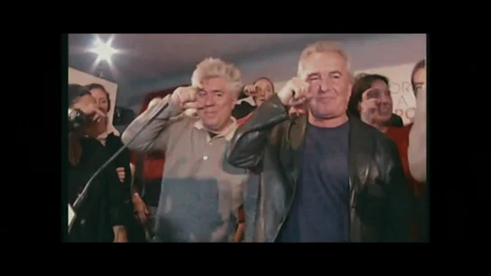 Víctor Manuel reconoce que le diría que "no" a Pedro Sánchez si le pidiera apoyo: "No participaría como lo hicimos cuando 'los de la ceja'" Víctor Manuel reconoce que le diría que "no" a Pedro Sánchez si le pidiera apoyo: "No participaría como lo hicimos cuando 'los de la ceja'"