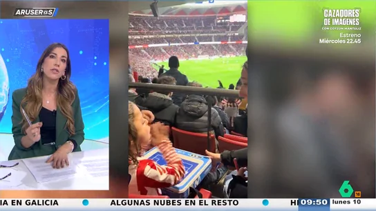 La emocionante historia de Romeo, el niño ciego que sigue por primera vez un partido de fútbol gracias a una tablet háptica La emocionante historia de Romeo, el niño ciego que sigue por primera vez un partido de fútbol gracias a una tablet háptica