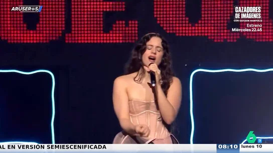 El vídeo de Rosalía cantando 'Reliquia' en directo en Los40 Musica Awards El vídeo de Rosalía cantando 'Reliquia' en directo en Los40 Musica Awards