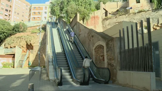 De solución de movilidad a infierno por el ruido: así son las escaleras mecánicas que han levantado Tarragona De solución de movilidad a infierno por el ruido: así son las escaleras mecánicas que han levantado Tarragona