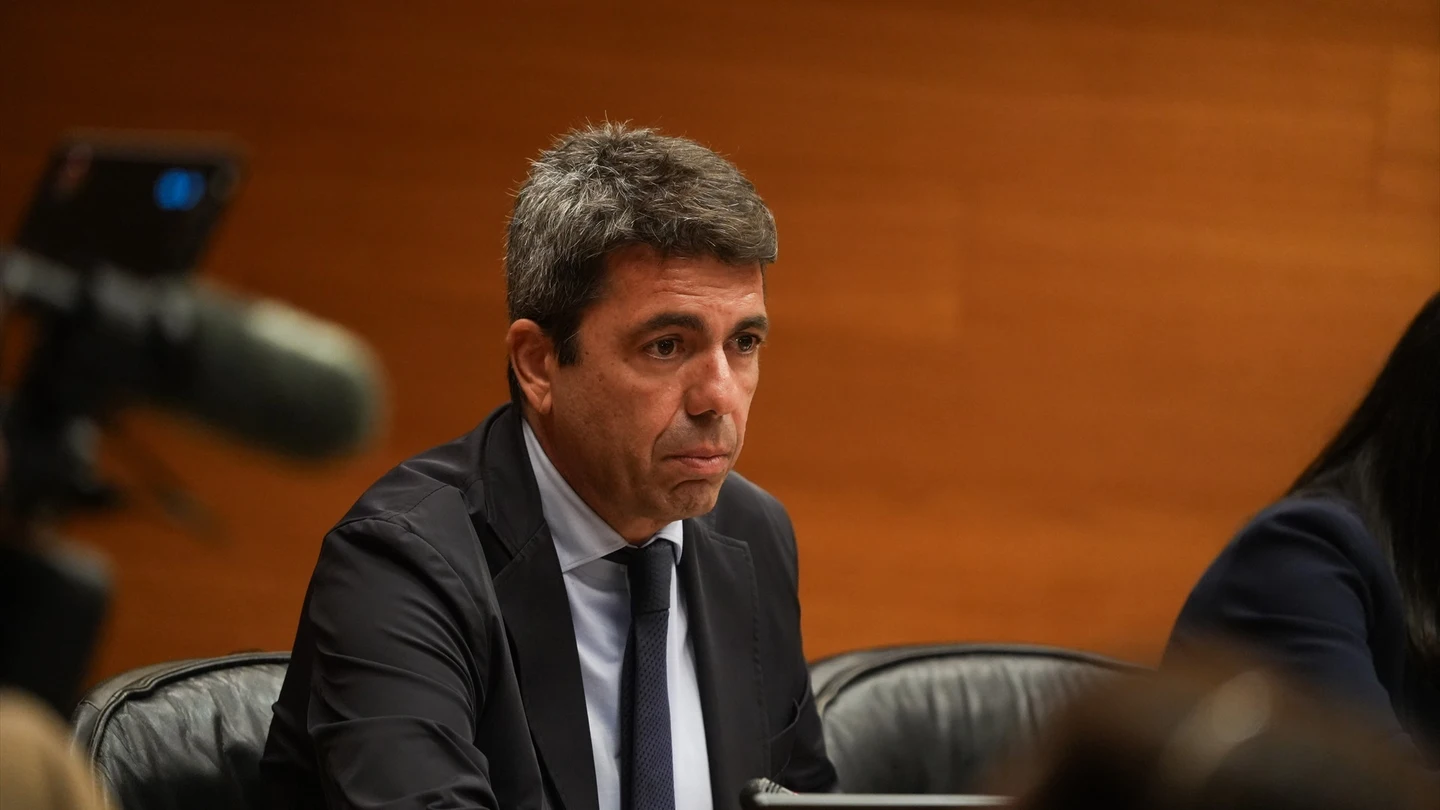 Carlos Mazón en la comisión de investigación de la DANA. Carlos Mazón en la comisión de investigación de la DANA.