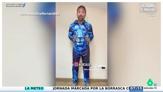 Un farmacéutico, tras mostrar su "feo y ridículo" pijama para invierno: "¿Hay que priorizar estética o comodidad?" Un farmacéutico, tras mostrar su "feo y ridículo" pijama para invierno: "¿Hay que priorizar estética o comodidad?"