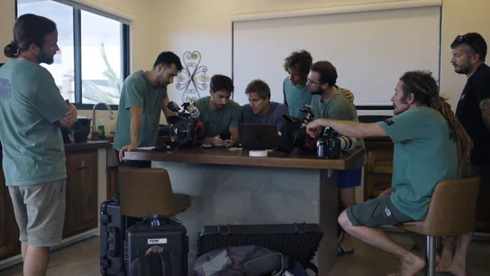 Silvia Abril y Gotzon Mantuliz afrontan un temporal que pone en riesgo su expedición en Baja California Silvia Abril y Gotzon Mantuliz afrontan un temporal que pone en riesgo su expedición en Baja California