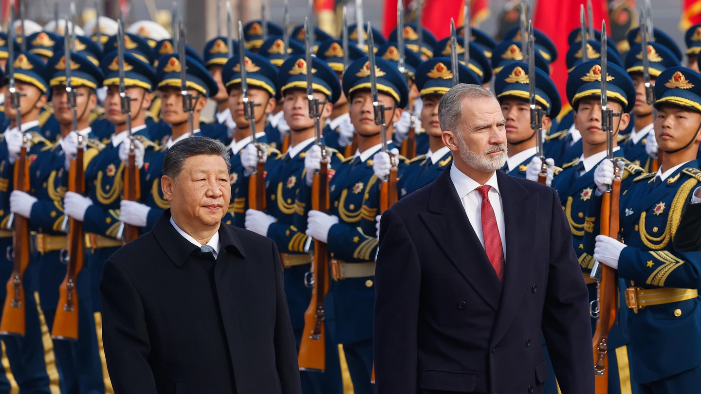 Xi Jinping y Felipe VI, durante la visita del monarca a China Xi Jinping y Felipe VI, durante la visita del monarca a China