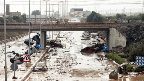 Imagen de archivo. Aspecto de la carretera que une Valencia y Torrent a su paso por Picanya treinta días después de la DANA. Imagen de archivo. Aspecto de la carretera que une Valencia y Torrent a su paso por Picanya treinta días después de la DANA.