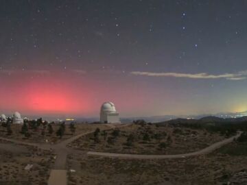 Una aurora boreal, vista desde Calar Alto (Almer&iacute;a)