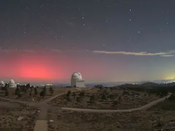Una aurora boreal, vista desde Calar Alto (Almería) Una aurora boreal, vista desde Calar Alto (Almería)