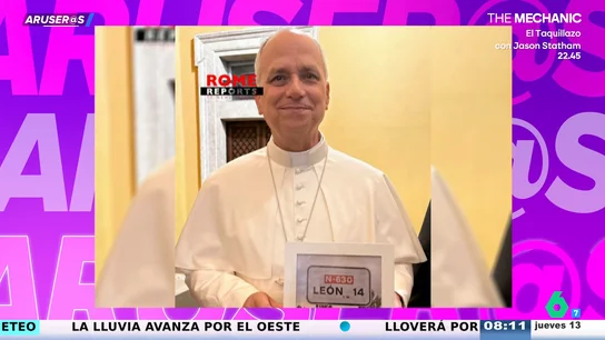 De la canción de Laura Pausini a una señal española de 'León a 14 km': los originales regalos al papa De la canción de Laura Pausini a una señal española de 'León a 14 km': los originales regalos al papa