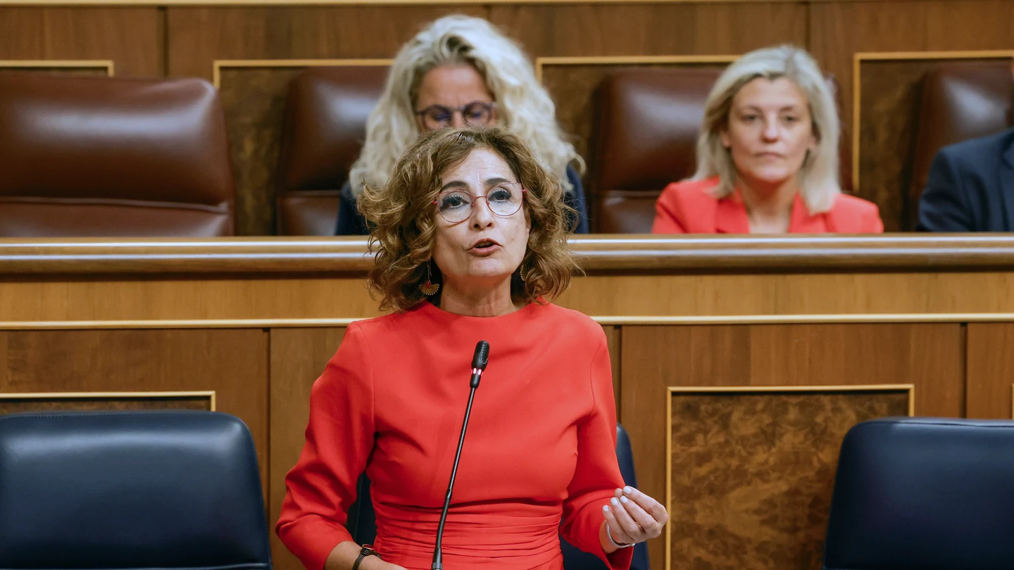 La vicepresidenta primera y ministra de Hacienda, María Jesús Montero interviene en el Congreso de los Diputados La vicepresidenta primera y ministra de Hacienda, María Jesús Montero interviene en el Congreso de los Diputados