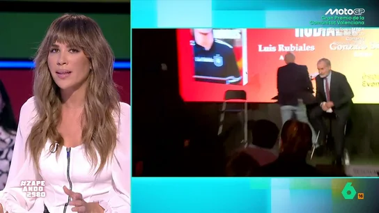 María Gómez reacciona a los huevazos que recibió Luis Rubiales: "Qué reflejos, es Sandokan" El expresidente de la RFEF fue agredido este jueves mientras estaba presentando su libro. El agresor no fue otro que su tío que, como se ha podido saber, es actor.