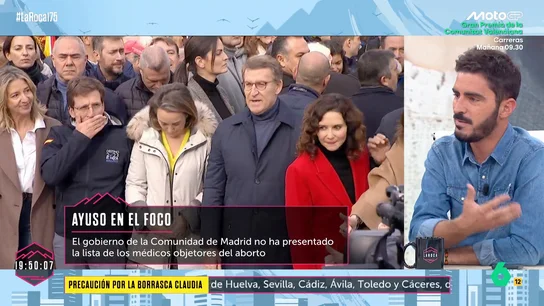Juanma Lamet: "Ayuso en el aborto no piensa tan diferente de Feijóo, pero si no choca con el Gobierno no puede respirar" Juanma Lamet: "Ayuso en el aborto no piensa tan diferente de Feijóo, pero si no choca con el Gobierno no puede respirar"