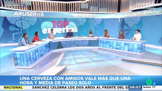 Alfonso Arús, a la experta que afirma que "media hora en un bar con una amiga es más sano que un paseo en solitario": "Si es una brasas..." Alfonso Arús, a la experta que afirma que "media hora en un bar con una amiga es más sano que un paseo en solitario": "Si es una brasas..."