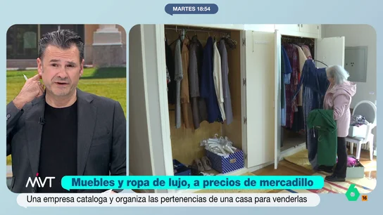 Iñaki López, tras descubrir los 'home markets': "Beatriz de Vicente se llevaría hasta los tubos de cobre" Luis Calero ha visitado una casa de lujo en la que se ha celebrado un mercadillo, una nueva tendencia en el ámbito de la venta de segunda mano que se ha popularizado gracias a las redes sociales.