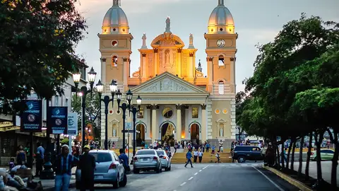 Basílica de Nuestra Señora de Chiquinquirá de Maracaibo Basílica de Nuestra Señora de Chiquinquirá de Maracaibo