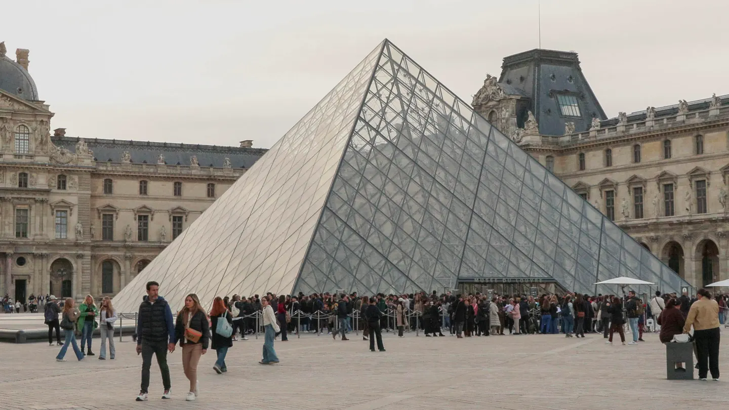 Museo del Louvre de París Museo del Louvre de París