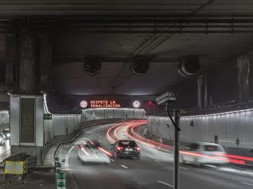 Ojo conductores: la M‑30 instala cuatro radares que no perdonan a los que se cuelan Ojo conductores: la M‑30 instala cuatro radares que no perdonan a los que se cuelan