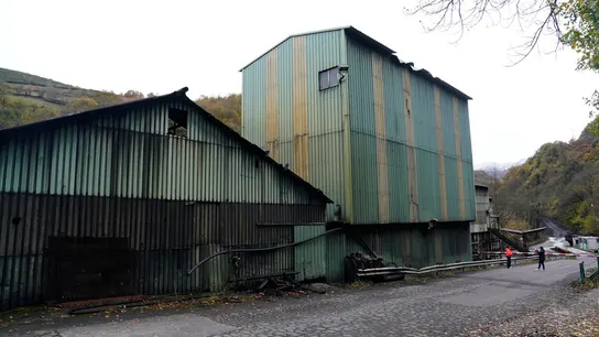 Vista de las instalaciones de la mina de Cangas de Narcea Vista de las instalaciones de la mina de Cangas de Narcea