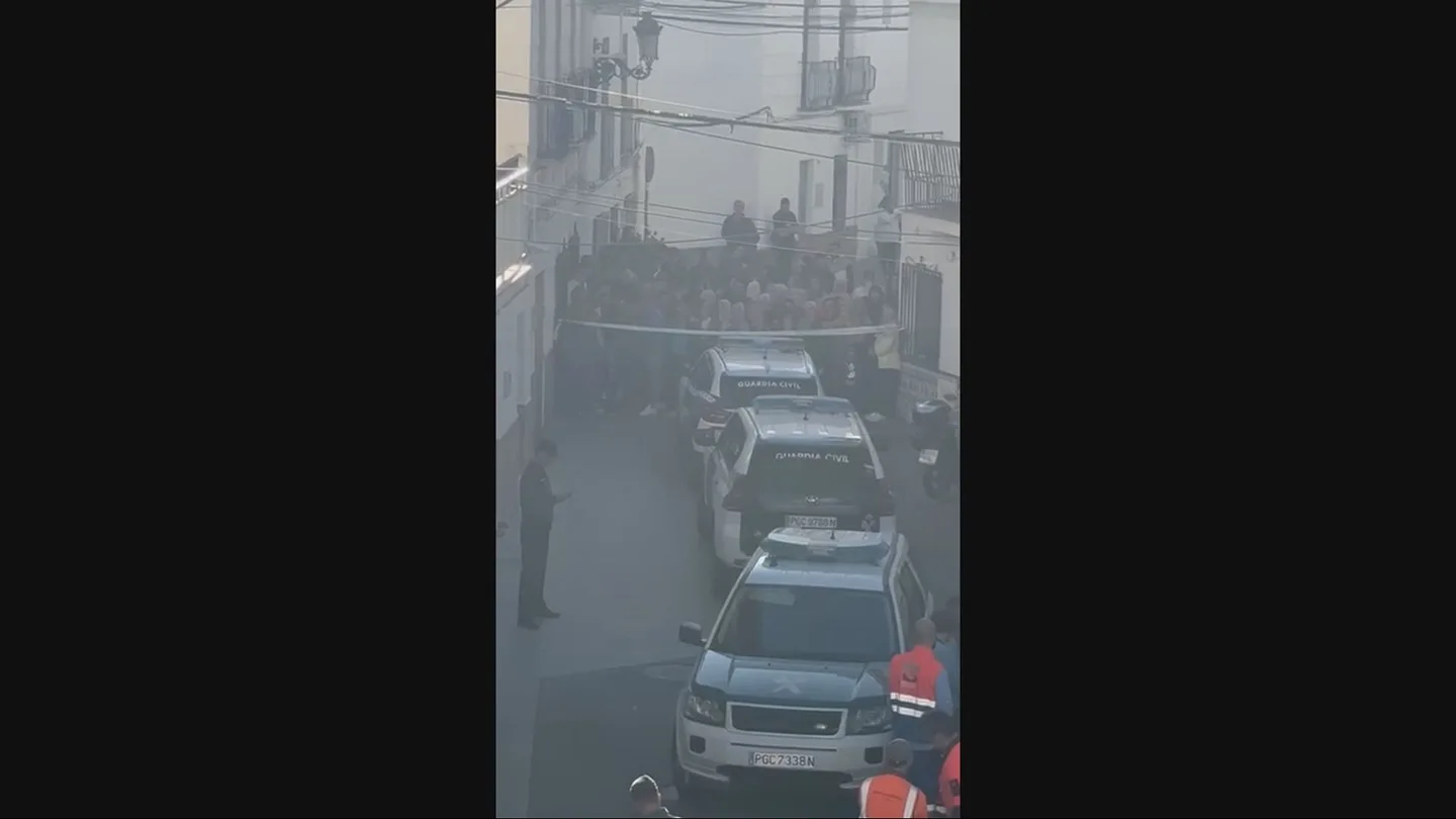 Cuatro muertos de una misma familia por un escape de gas en Torrox (Málaga) Cuatro muertos de una misma familia por un escape de gas en Torrox (Málaga)