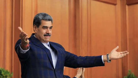 El presidente de Venezuela, Nicolás Maduro, en un evento con grupos evangélicos para rezar por la paz en el Palacio de Miraflores en Caracas El presidente de Venezuela, Nicolás Maduro, en un evento con grupos evangélicos para rezar por la paz en el Palacio de Miraflores en Caracas