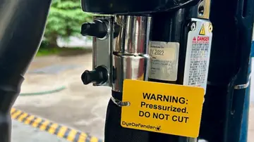 Llega el superhéroe que impedirá la oleada de robos de los cables de coches eléctricos Llega el superhéroe que impedirá la oleada de robos de los cables de coches eléctricos