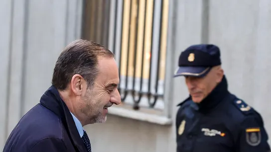 El exministro José Luis Ábalos a su llegada este jueves al Tribunal Supremo El exministro José Luis Ábalos a su llegada este jueves al Tribunal Supremo