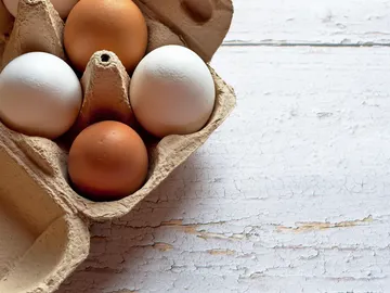 Huevos. Huevos.