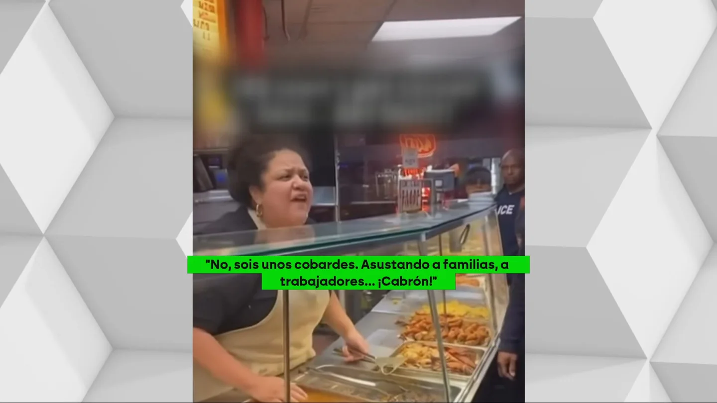 Boicot latino a los agentes del ICE: los migrantes plantan cara ante la brutal caza al migrante de Trump Boicot latino a los agentes del ICE: los migrantes plantan cara ante la brutal caza al migrante de Trump