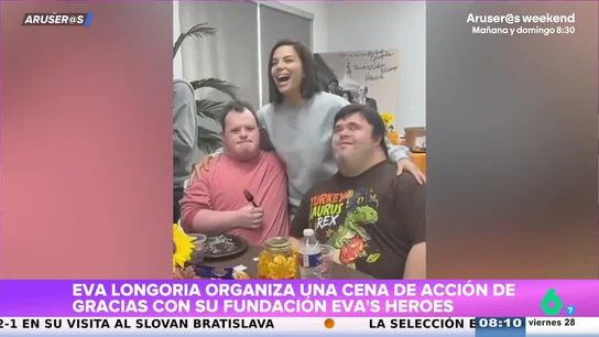 Eva Longoria celebra Acción de Gracias con una cena con personas con discapacidad Eva Longoria celebra Acción de Gracias con una cena con personas con discapacidad