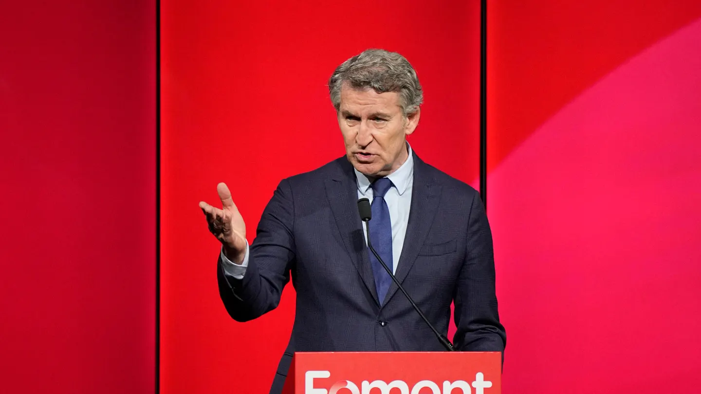 El presidente del PP, Alberto Núñez Feijóo, durante la conferencia que ha pronunciado en la sede de la patronal catalana Foment del Treball El presidente del PP, Alberto Núñez Feijóo, durante la conferencia que ha pronunciado en la sede de la patronal catalana Foment del Treball