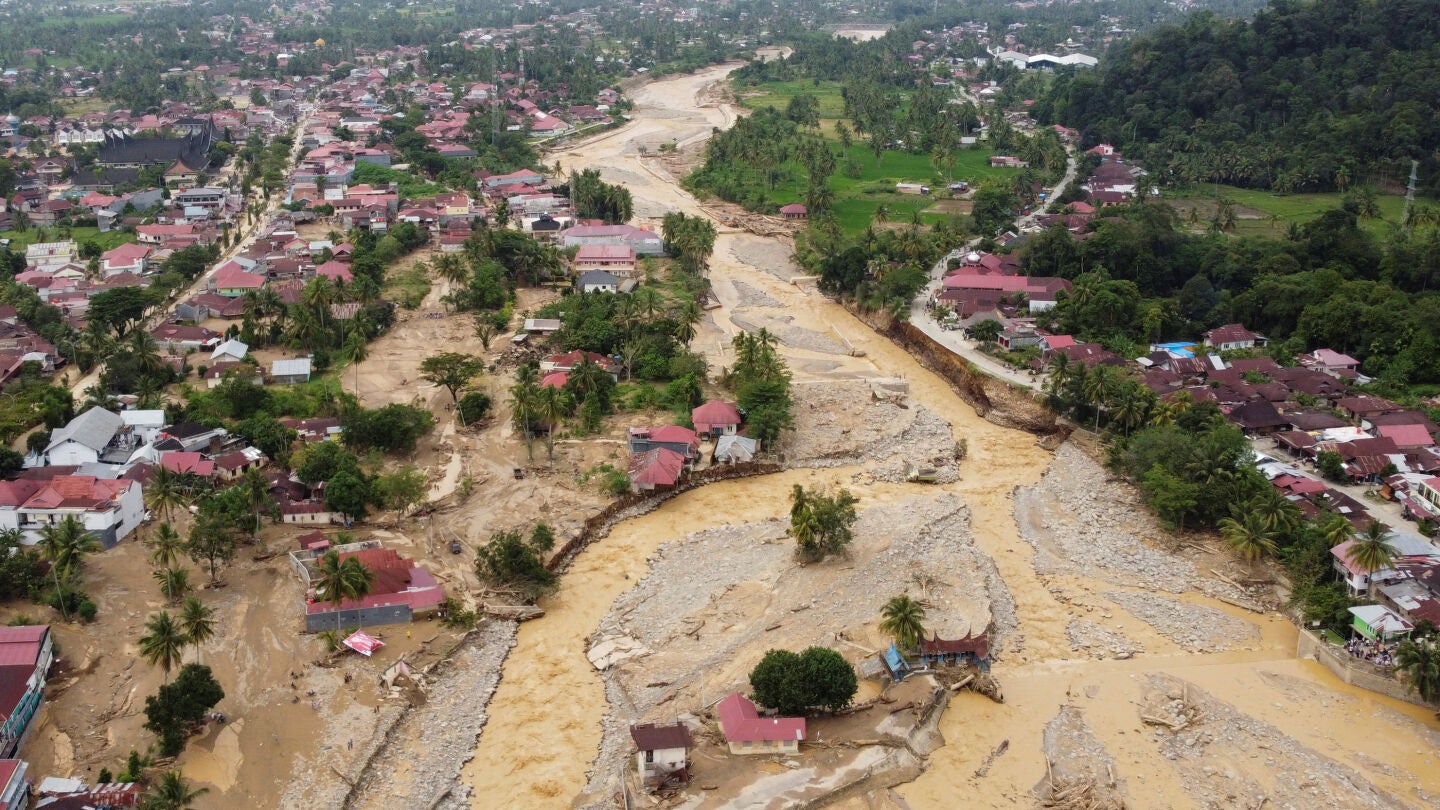 Zona afectada por las inundaciones en Sumatra, Indonesia.