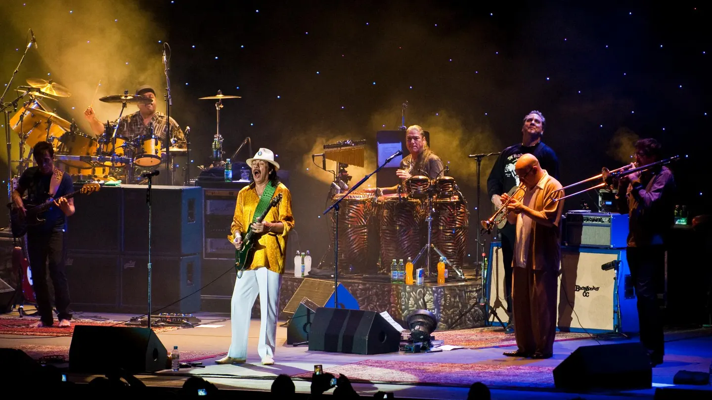 Santana durante la gira de "Supernatural" Santana durante la gira de "Supernatural"