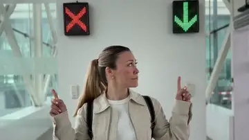 Barbiebac en el vídeo de Youtube "NO uses ESTA ROPA en un AVIÓN" Barbiebac en el vídeo de Youtube "NO uses ESTA ROPA en un AVIÓN"