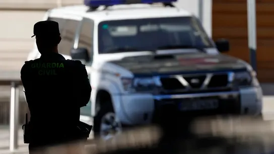 Imagen de archivo de un agente de la Guardia Civil. Imagen de archivo de un agente de la Guardia Civil.