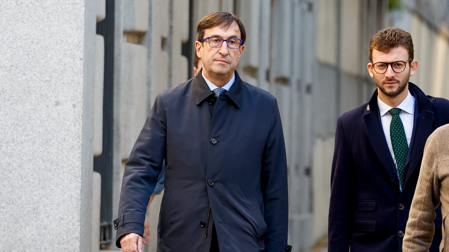 El alto cargo de Acciona Tomás Olarte, actualmente suspendido de la constructora, a su llegada al Tribunal Supremo El alto cargo de Acciona Tomás Olarte, actualmente suspendido de la constructora, a su llegada al Tribunal Supremo