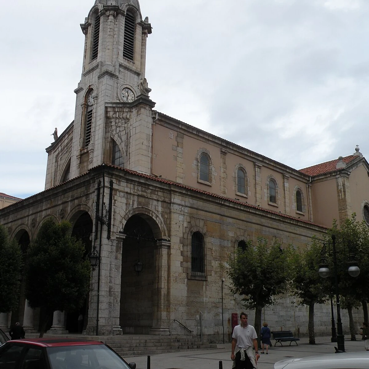 Iglesia de Santa Lucía de Santander: ¿sabías que tiene una capilla en honor a quien descubrió la Cueva de Altamira? Iglesia de Santa Lucía de Santander: ¿sabías que tiene una capilla en honor a quien descubrió la Cueva de Altamira?