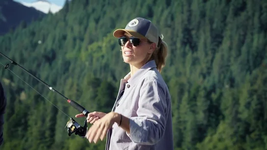 Patricia Conde vive su "viaje de primeras veces" junto a Gotzon Mantuliz entre osos grizzly y auroras boreales en Alaska Patricia Conde vive su "viaje de primeras veces" junto a Gotzon Mantuliz entre osos grizzly y auroras boreales en Alaska