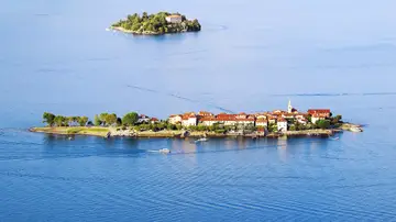 Isola Superiore o Isla de los Pescadores de Italia Isola Superiore o Isla de los Pescadores de Italia