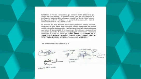 Grafismo de laSexta en el que se puede ver cómo varias mujeres firman un manifiesto para defender al líder de la formación en Torremolinos acusado de acoso sexual Grafismo de laSexta en el que se puede ver cómo varias mujeres firman un manifiesto para defender al líder de la formación en Torremolinos acusado de acoso sexual