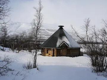 Cabaña nórdica en Laponia sueca (Abisko) Cabaña nórdica en Laponia sueca (Abisko)