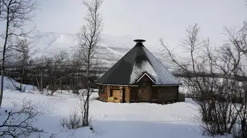Cabaña nórdica en Laponia sueca (Abisko) Cabaña nórdica en Laponia sueca (Abisko)
