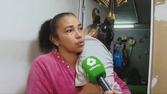 Mujer que vive en una infravivienda Mujer que vive en una infravivienda