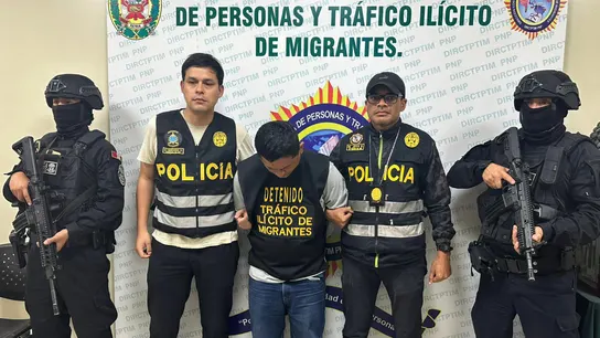 La Policía peruana detiene a Cristian Hernán Yong Granadino, alias 'Chuki´. La Policía peruana detiene a Cristian Hernán Yong Granadino, alias 'Chuki´.